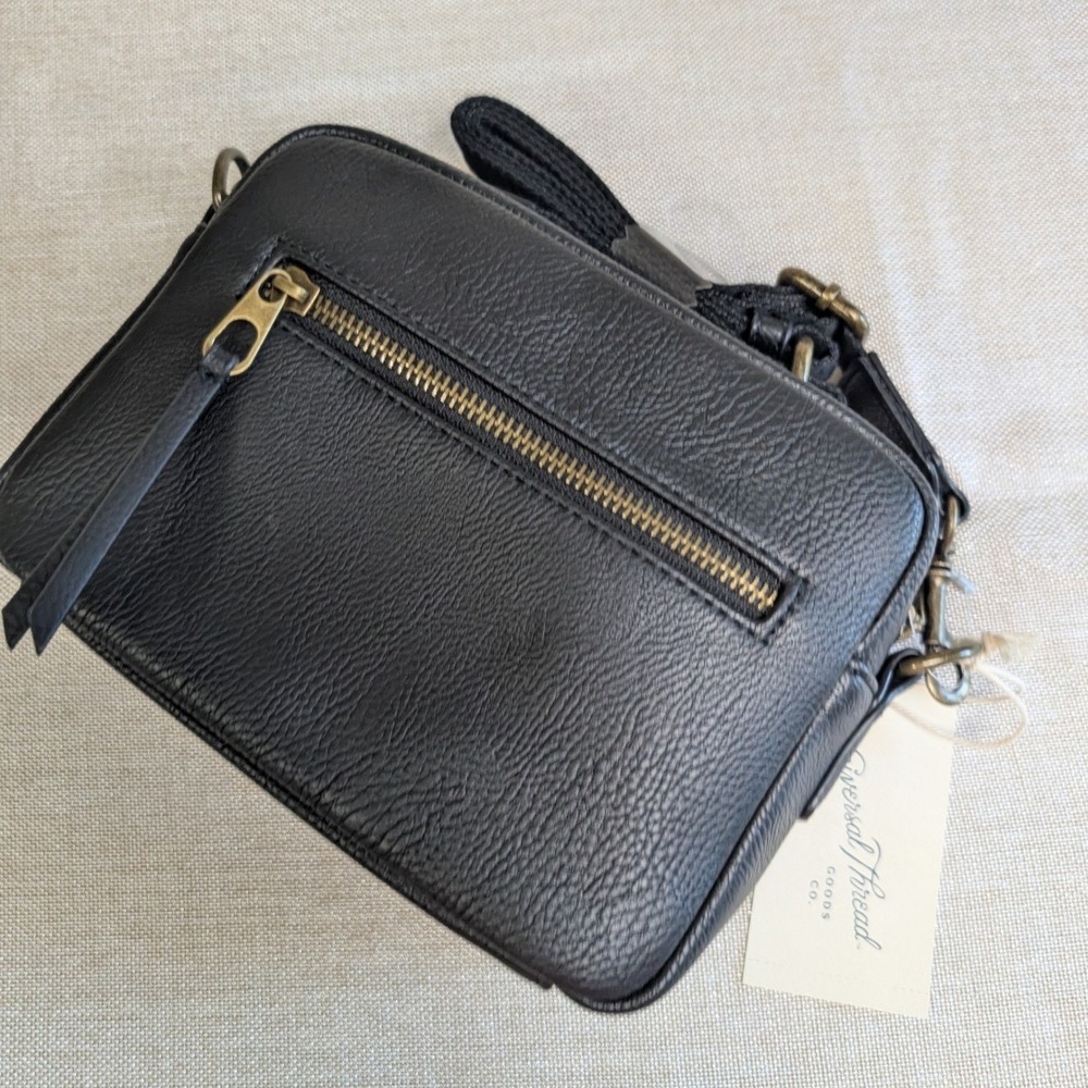 Universal Thread Crossbody Bag Womens Small Black New NWT Bag Striped Strap‎